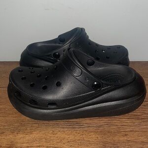 Black Crocs Crush Clog size M 8 / W 10 great condition